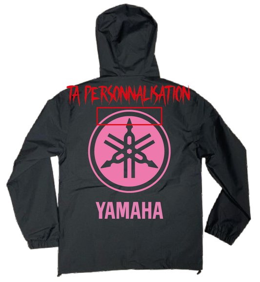 VESTE NOIRE YAMAHA ROSE + 2 PERSO ( AVANT/ARRIERE )